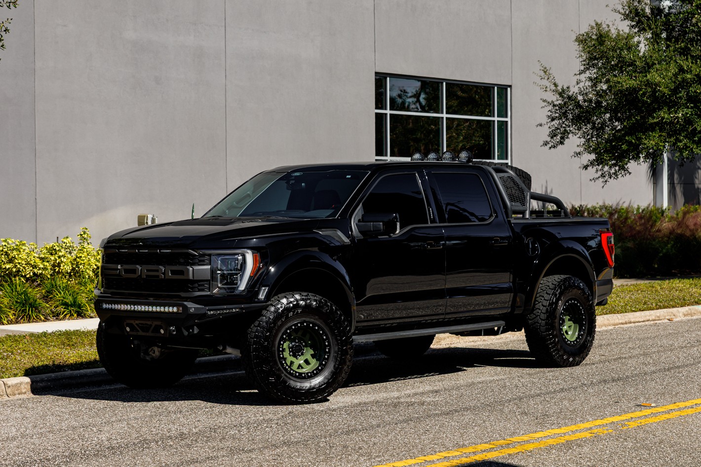 2022 Ford F-150 Raptor's photo