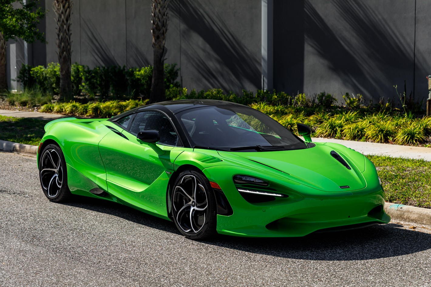 2024 McLaren 750S Base