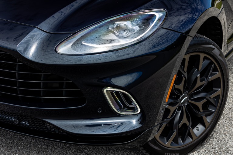 Used 2021 Aston Martin DBX for sale Sold at McLaren Orlando LLC in Winter Park FL 32789 2