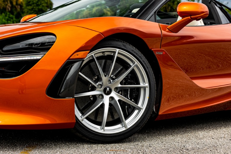 New 2021 McLaren 720S Spider Luxury for sale Sold at McLaren Orlando LLC in Winter Park FL 32789 3