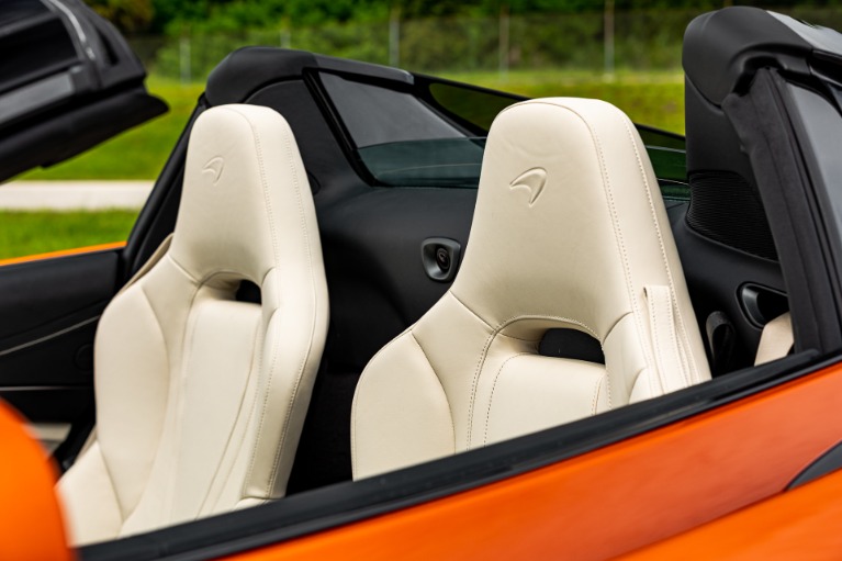 New 2021 McLaren 720S Spider Luxury for sale Sold at McLaren Orlando LLC in Winter Park FL 32789 4