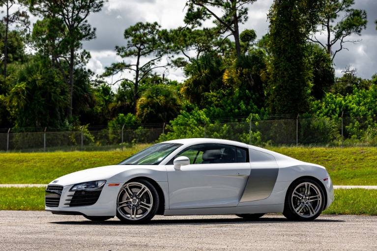 Used 2009 Audi R8 quattro for sale Sold at McLaren Orlando LLC in Winter Park FL 32789 4