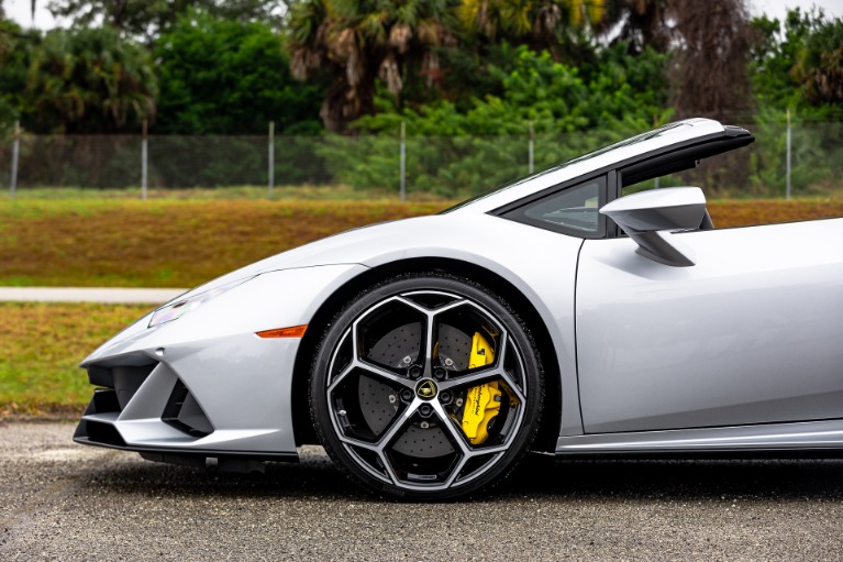 Used 2020 Lamborghini Huracan LP 640-4 EVO Spyder for sale Sold at McLaren Orlando LLC in Winter Park FL 32789 4