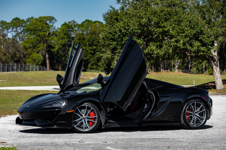 Used 2018 McLaren 570GT for sale Sold at McLaren Orlando LLC in Winter Park FL 32789 3