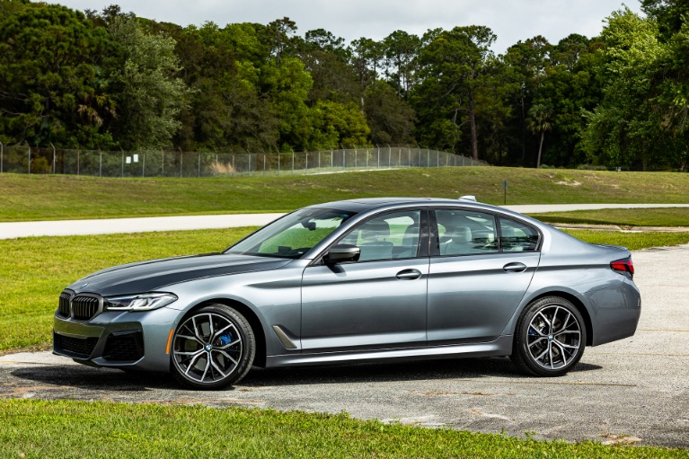 Used 2022 BMW 5 Series M550i xDrive for sale Sold at McLaren Orlando LLC in Winter Park FL 32789 4