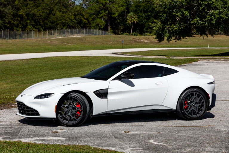 Used 2022 Aston Martin Vantage . for sale Sold at McLaren Orlando LLC in Winter Park FL 32789 1