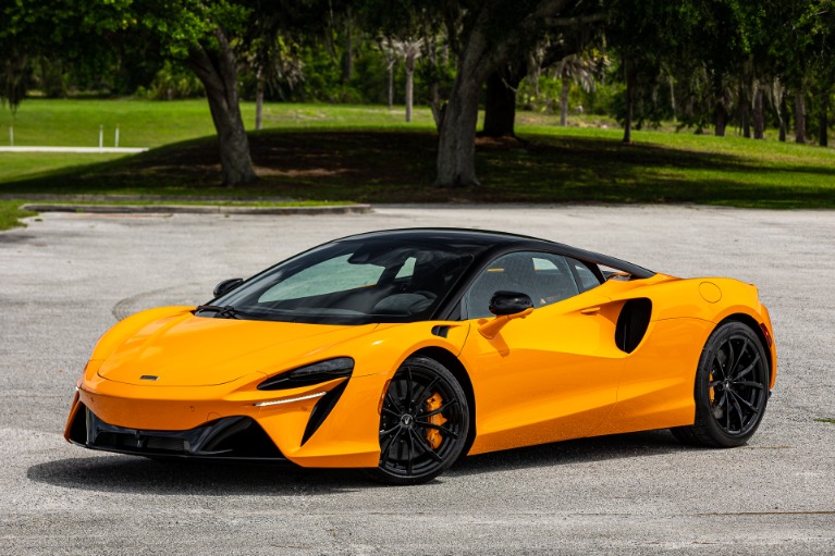 New 2023 McLaren Artura for sale Sold at McLaren Orlando LLC in Winter Park FL 32789 3