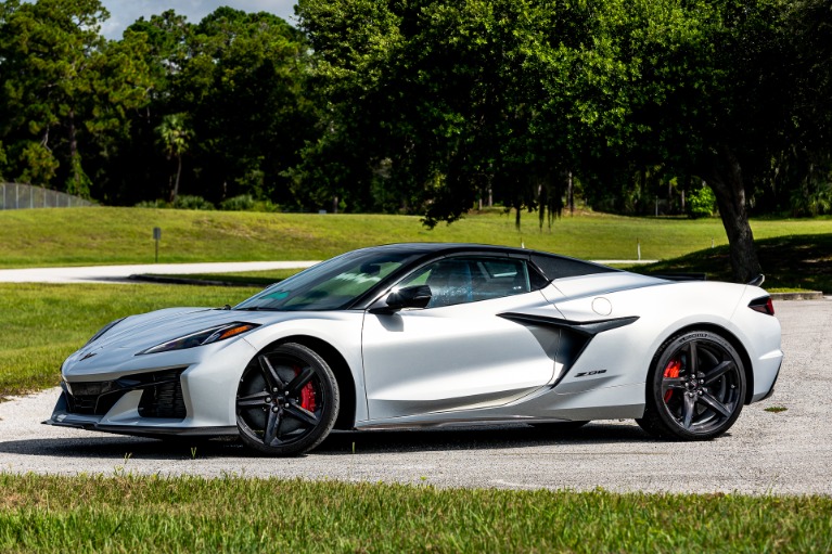 Used 2023 Chevrolet Corvette Z06 for sale Sold at McLaren Orlando LLC in Winter Park FL 32789 4