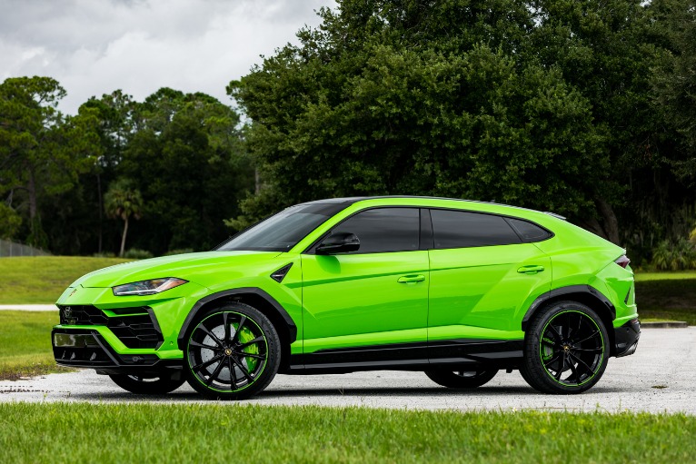 Used 2022 Lamborghini Urus for sale Sold at McLaren Orlando LLC in Winter Park FL 32789 3