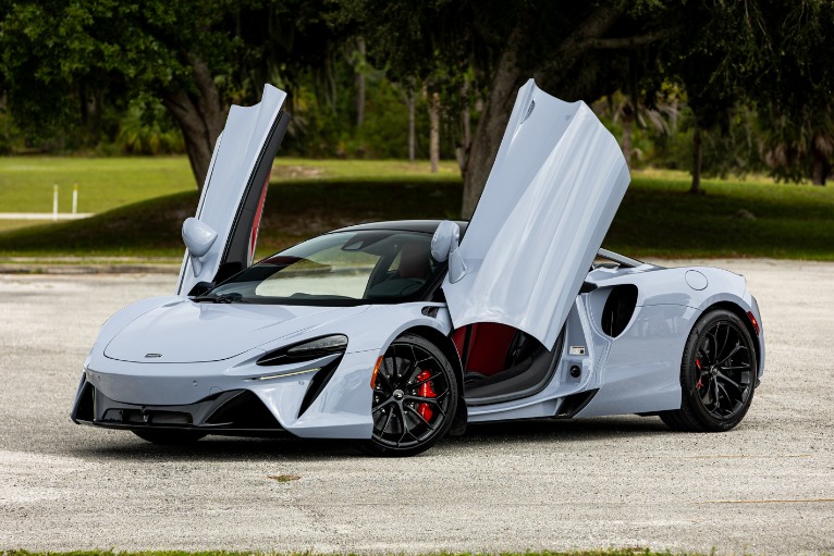 New 2023 McLaren Artura TechLux for sale Sold at McLaren Orlando LLC in Winter Park FL 32789 1