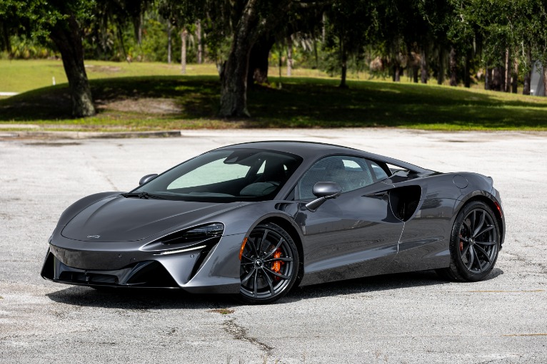 Used 2023 McLaren Artura for sale Sold at McLaren Orlando LLC in Winter Park FL 32789 3