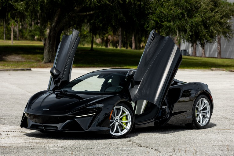 New 2024 McLaren Artura for sale Sold at McLaren Orlando LLC in Winter Park FL 32789 4