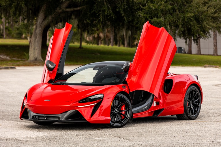 New 2024 McLaren Artura TechLux for sale Sold at McLaren Orlando LLC in Winter Park FL 32789 2