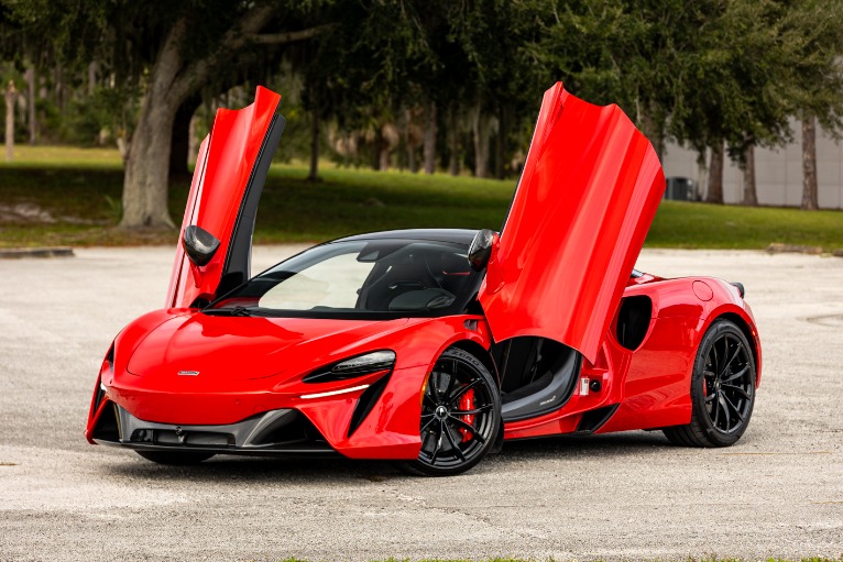 New 2024 McLaren Artura TechLux for sale Sold at McLaren Orlando LLC in Winter Park FL 32789 3