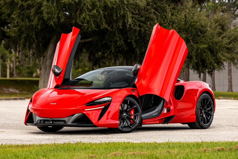 New 2024 McLaren Artura TechLux for sale Sold at McLaren Orlando LLC in Winter Park FL 32789 4