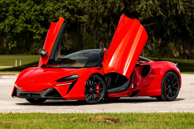 New 2024 McLaren Artura TechLux for sale Sold at McLaren Orlando LLC in Winter Park FL 32789 1