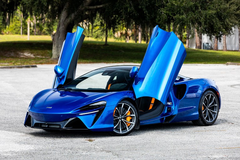 Used 2024 McLaren Artura for sale Sold at McLaren Orlando LLC in Winter Park FL 32789 1