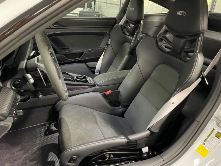 Used 2024 Porsche 911 Dakar for sale Sold at McLaren Orlando LLC in Winter Park FL 32789 2