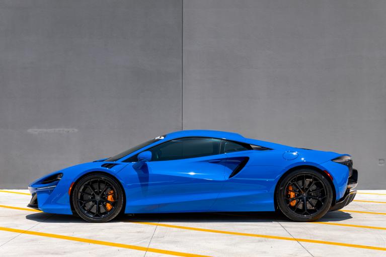 Used 2023 McLaren Artura for sale Sold at McLaren Orlando LLC in Winter Park FL 32789 3