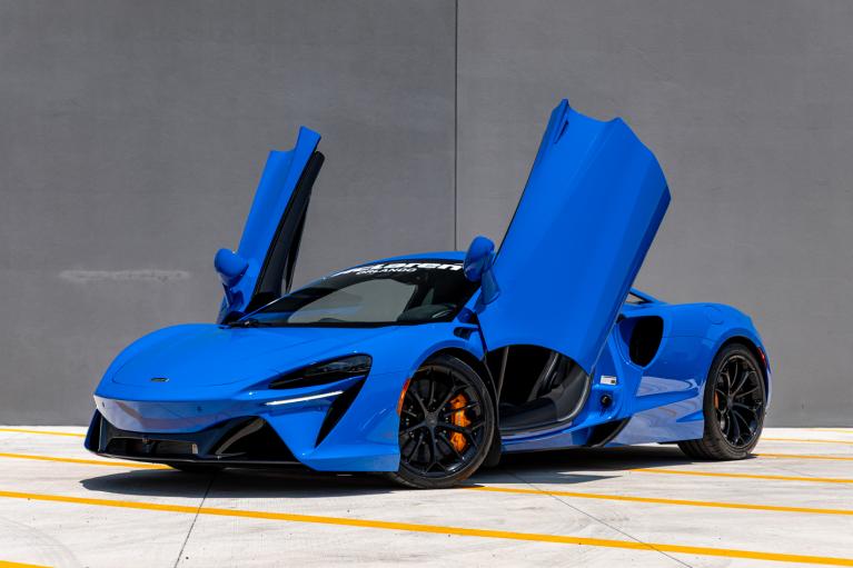 Used 2023 McLaren Artura for sale Sold at McLaren Orlando LLC in Winter Park FL 32789 1