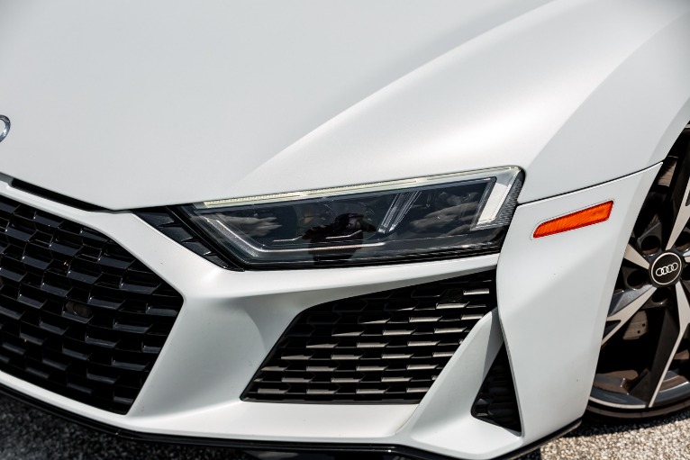 Used 2022 Audi R8 5.2 V10 performance Spyder for sale Sold at McLaren Orlando LLC in Winter Park FL 32789 3