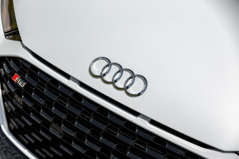 Used 2022 Audi R8 5.2 V10 performance Spyder for sale Sold at McLaren Orlando LLC in Winter Park FL 32789 1