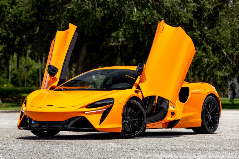 New 2025 McLaren Artura for sale Sold at McLaren Orlando LLC in Winter Park FL 32789 4