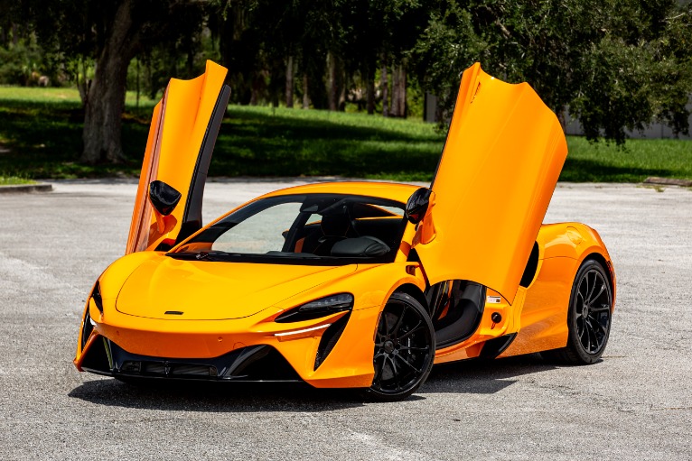 New 2025 McLaren Artura for sale Sold at McLaren Orlando LLC in Winter Park FL 32789 1