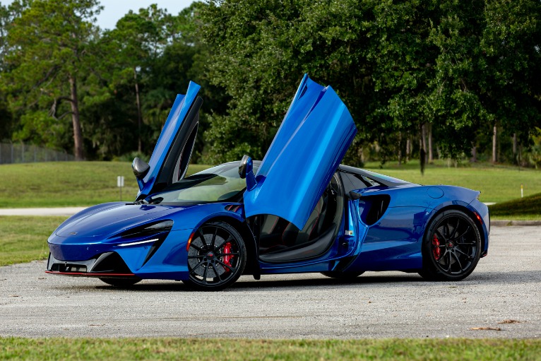 New 2025 McLaren Artura Spider TechLux for sale Sold at McLaren Orlando LLC in Winter Park FL 32789 4