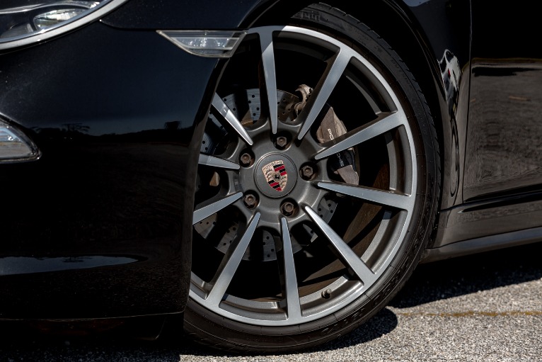 Used 2014 Porsche 911 C4 Carrera 4 for sale Sold at McLaren Orlando LLC in Winter Park FL 32789 3
