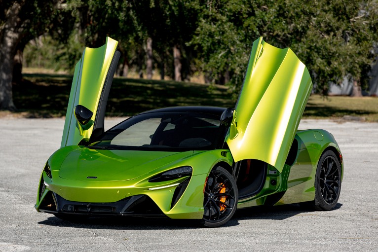 Used 2023 McLaren Artura for sale Sold at McLaren Orlando LLC in Winter Park FL 32789 1