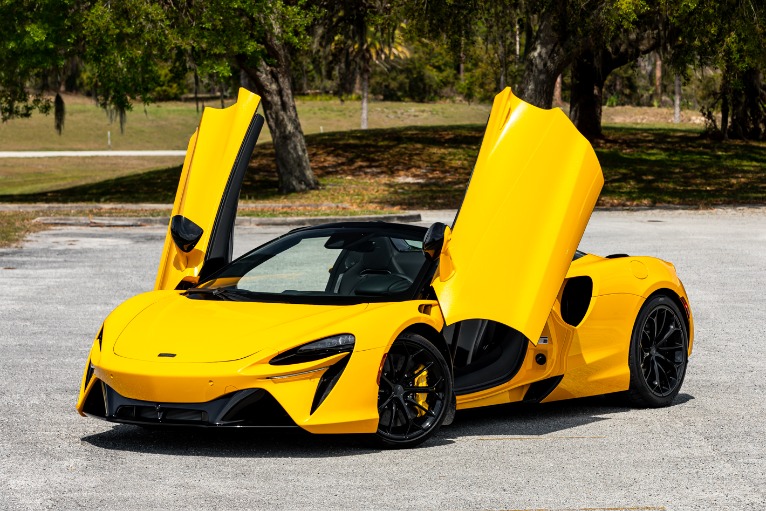 New 2025 McLaren Artura Spider TechLux for sale Sold at McLaren Orlando LLC in Winter Park FL 32789 1