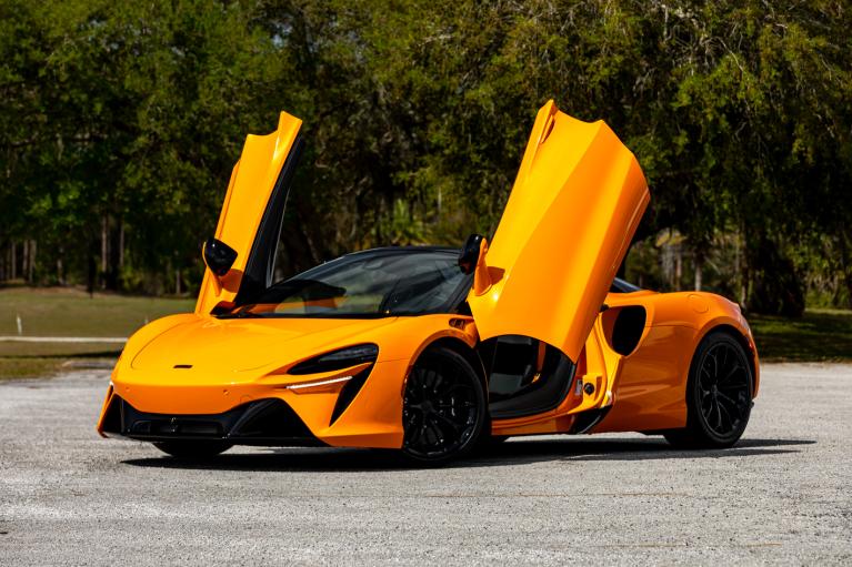 New 2025 McLaren Artura Spider TechLux for sale Sold at McLaren Orlando LLC in Winter Park FL 32789 2