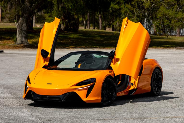 New 2025 McLaren Artura Spider TechLux for sale Sold at McLaren Orlando LLC in Winter Park FL 32789 4