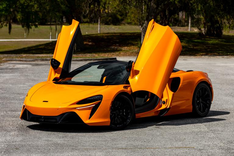 New 2025 McLaren Artura Spider TechLux for sale Sold at McLaren Orlando LLC in Winter Park FL 32789 1