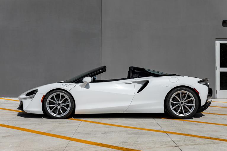 New 2025 McLaren Artura Spider for sale Sold at McLaren Orlando LLC in Winter Park FL 32789 4