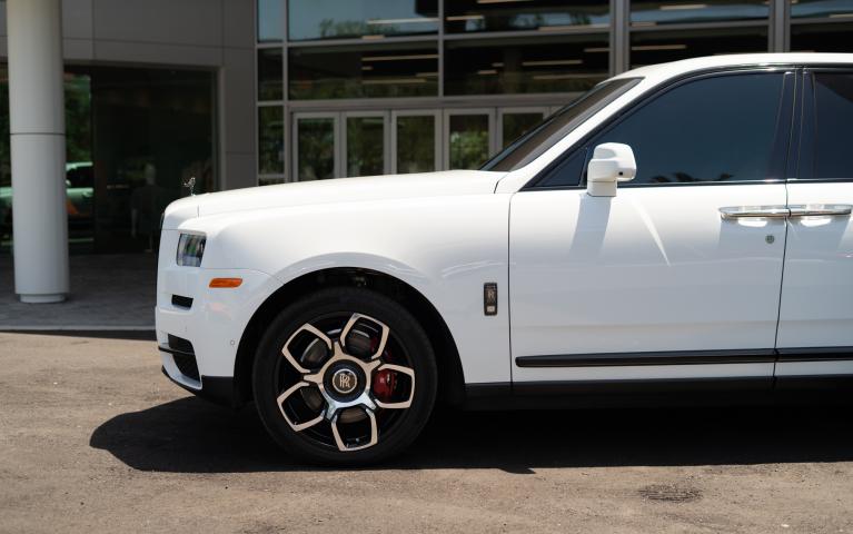 Used 2023 Rolls-Royce Black Badge Cullinan for sale Sold at McLaren Orlando LLC in Winter Park FL 32789 3