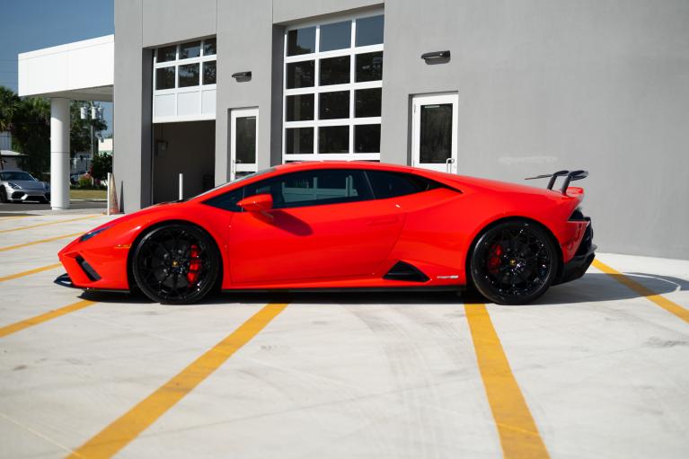 Used 2023 Lamborghini Huracan EVO for sale Sold at McLaren Orlando LLC in Winter Park FL 32789 3