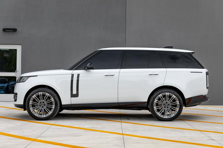 Used 2024 Land Rover Range Rover P530 SE for sale Sold at McLaren Orlando LLC in Winter Park FL 32789 2