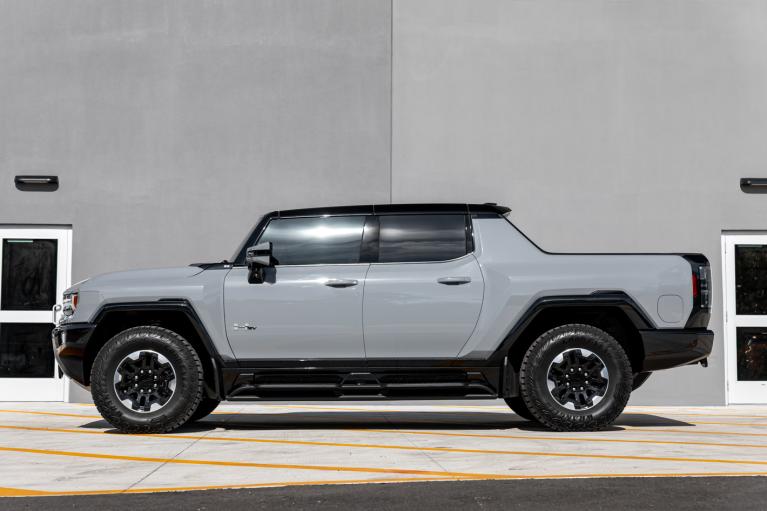 Used 2025 GMC HUMMER EV 3X for sale Sold at McLaren Orlando LLC in Winter Park FL 32789 3