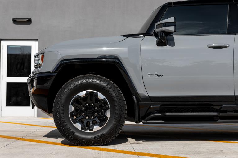 Used 2025 GMC HUMMER EV 3X for sale Sold at McLaren Orlando LLC in Winter Park FL 32789 4