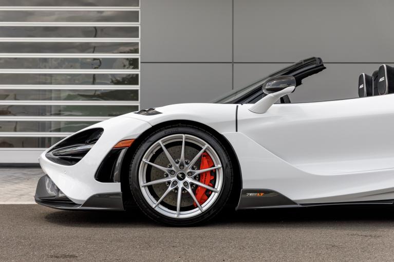 Used 2022 McLaren 765LT Spider for sale Sold at McLaren Orlando LLC in Winter Park FL 32789 4