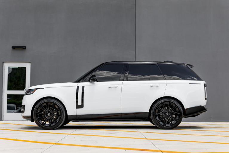 Used 2024 Land Rover Range Rover P400 SE for sale Sold at McLaren Orlando LLC in Winter Park FL 32789 3