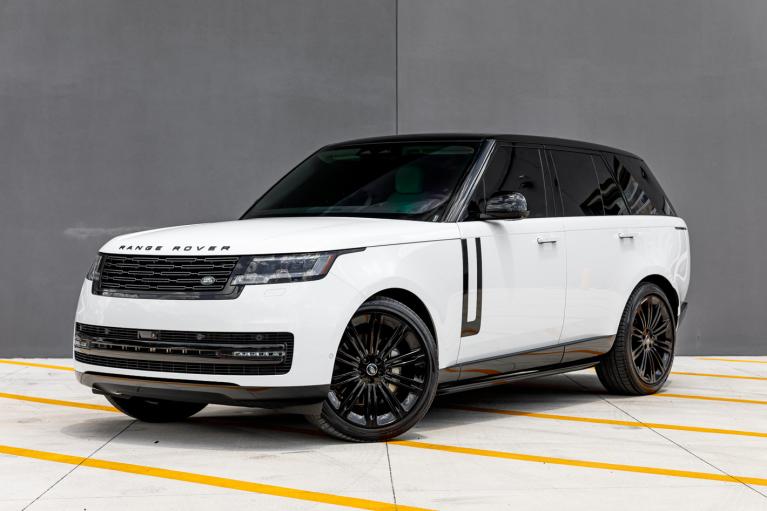 Used 2024 Land Rover Range Rover P400 SE for sale Sold at McLaren Orlando LLC in Winter Park FL 32789 1