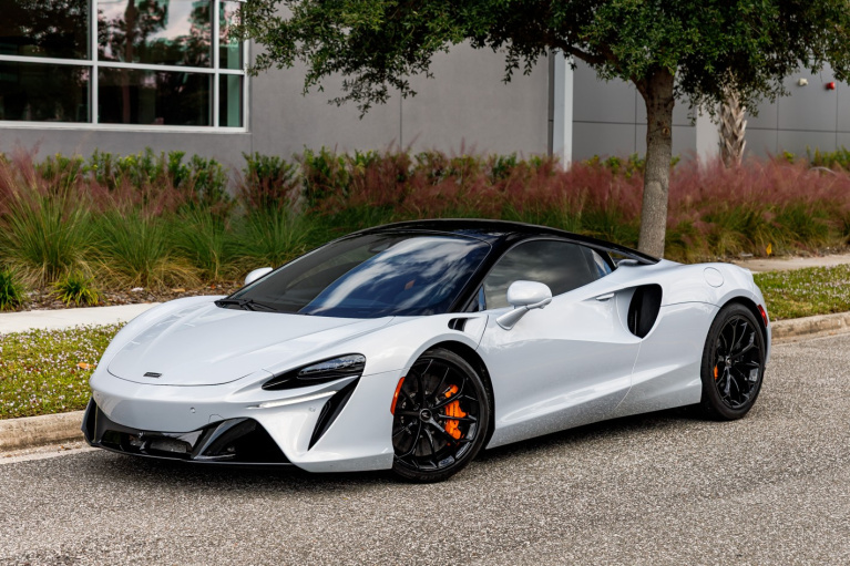 Used 2023 McLaren Artura for sale Sold at McLaren Orlando LLC in Winter Park FL 32789 2