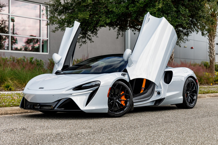 Used 2023 McLaren Artura for sale Sold at McLaren Orlando LLC in Winter Park FL 32789 1