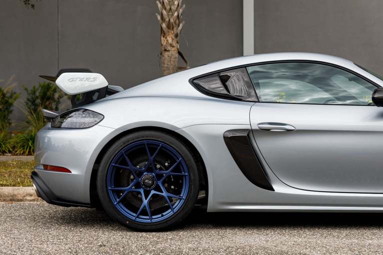 Used 2025 Porsche 718 Cayman GT4 RS for sale Sold at McLaren Orlando LLC in Winter Park FL 32789 4