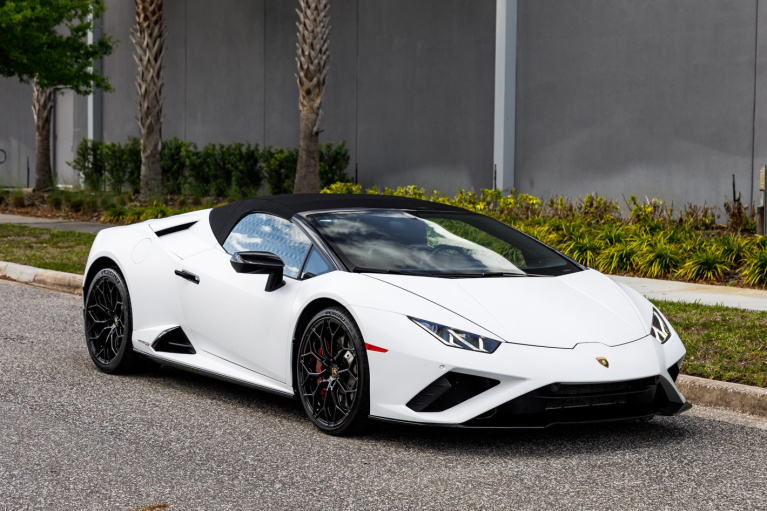 Used 2021 Lamborghini Huracan EVO Spyder for sale $269,997 at McLaren Orlando LLC in Winter Park FL 32789 3