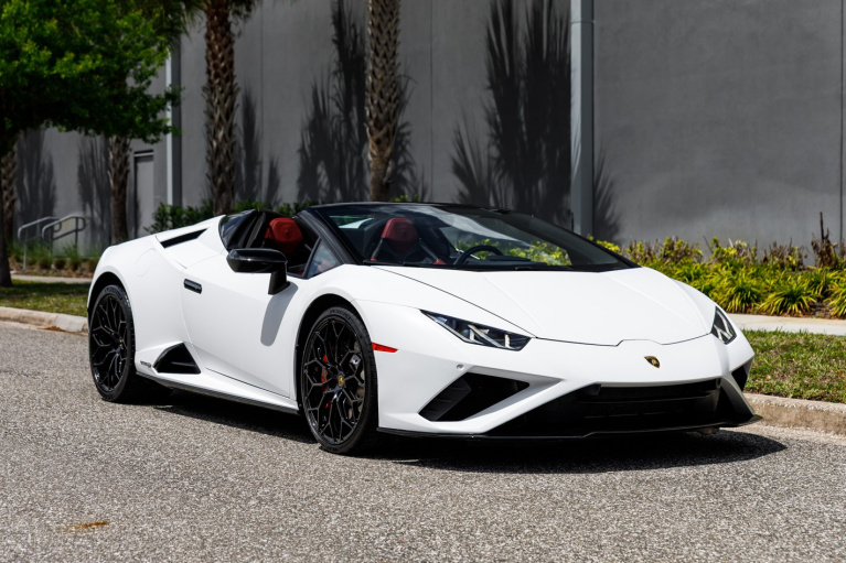 Used 2021 Lamborghini Huracan EVO Spyder for sale $269,997 at McLaren Orlando LLC in Winter Park FL 32789 4