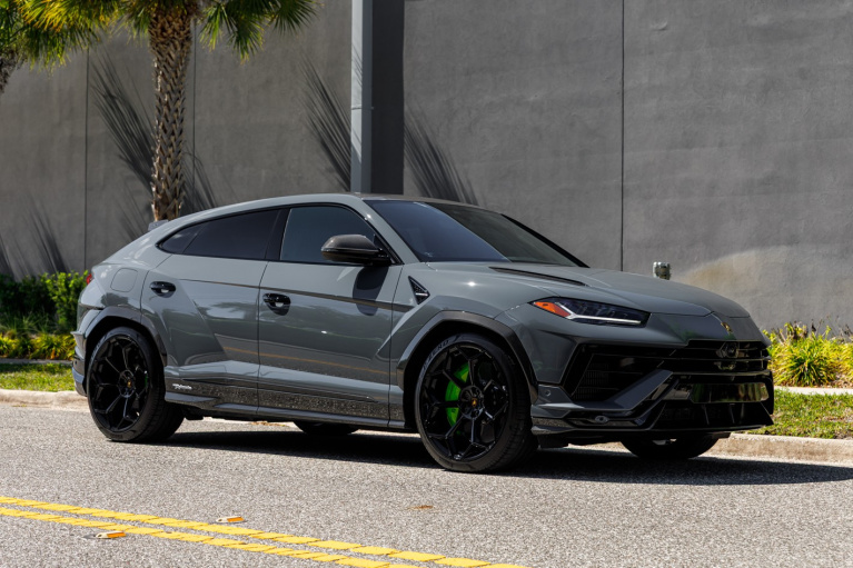 Used 2023 Lamborghini Urus Performante for sale $299,997 at McLaren Orlando LLC in Winter Park FL 32789 3